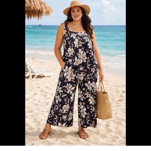 ARULA Black Floral Wide Leg Jumpsuit - Picture 3 of 11
